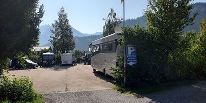 Reisemobilstellplatz - Weißenbach am Lech - Einfahrt - Rieder Wies`n
